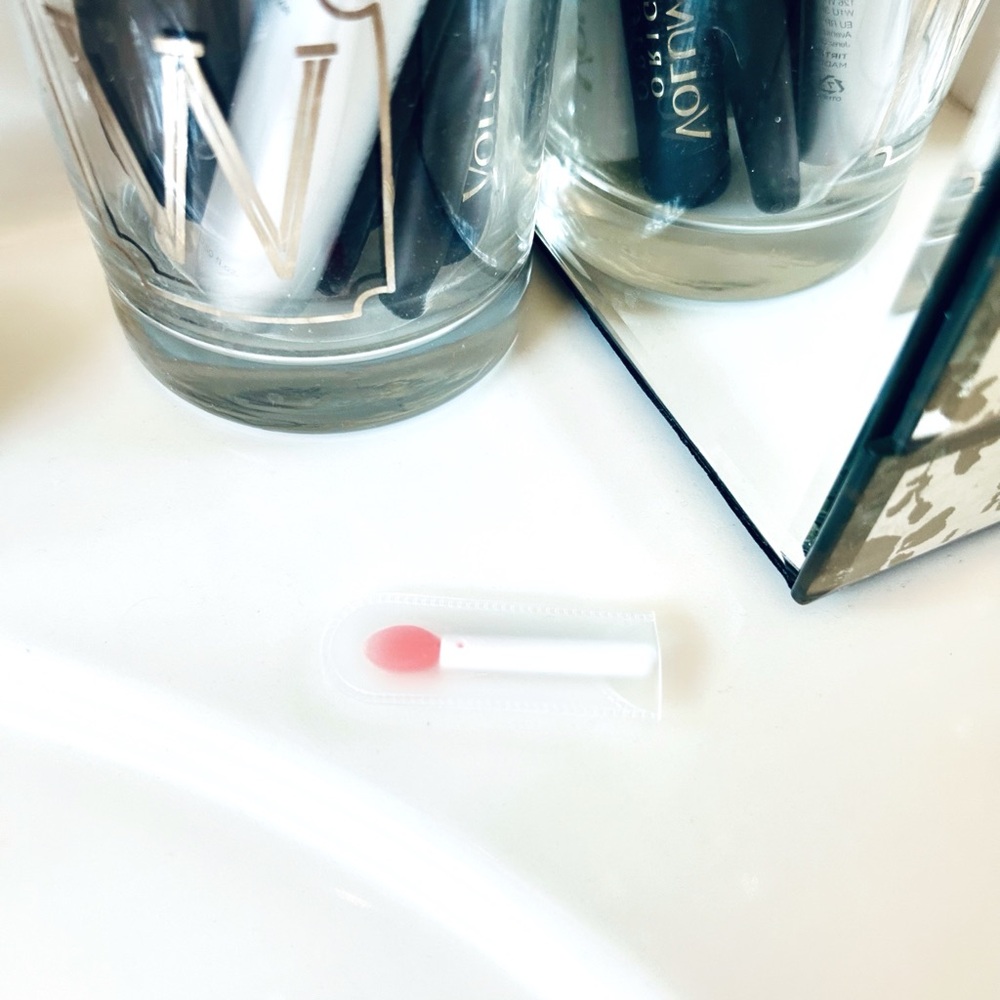 LANEIGE Pink and White Replacement Makeup Spatula Applicator